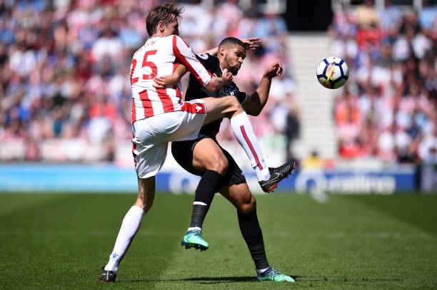 也考验着他 也考验着他